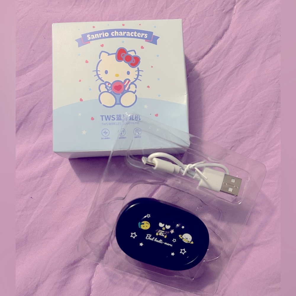 Badtz Maru Earbuds